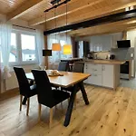 Helles Ruhiges Appartement Im Gruenen